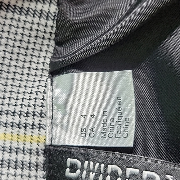 *H & M DIVIDED Black and Yellow Plaid Wrap Around Mini Skirt‎ Size 4 - Picture 6 of 7